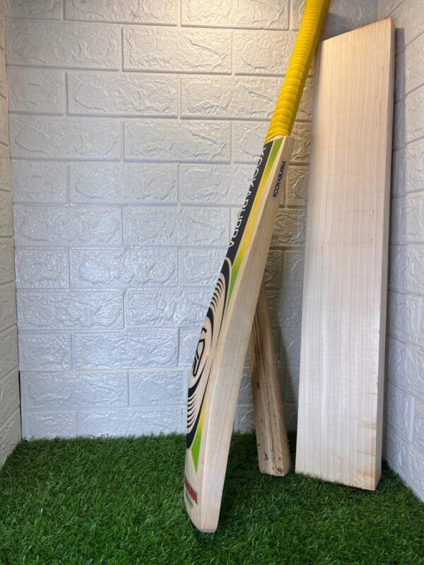 Kookaburra Kahuna Limited Edition Grade 1 Cricket gat - Image 2