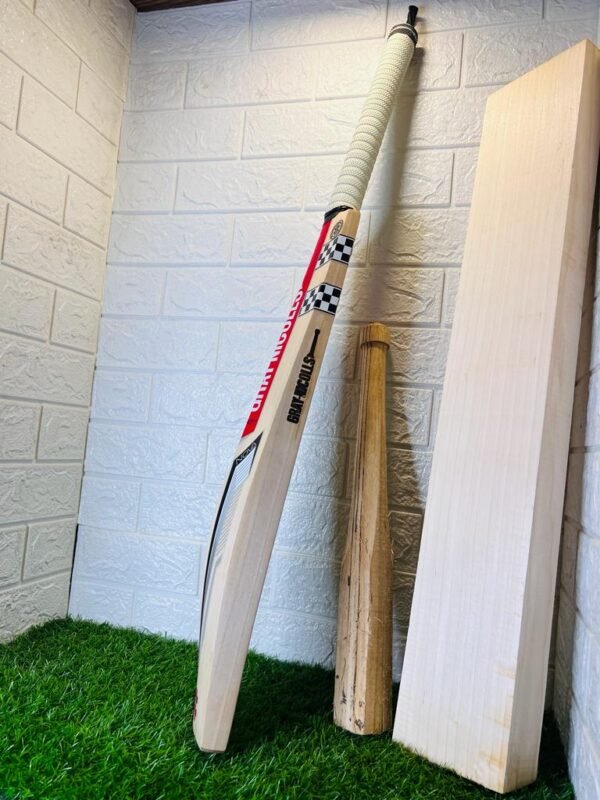 Gray Nicolls Nova Edition english willow Grade 1 Cricket Bat - Image 3