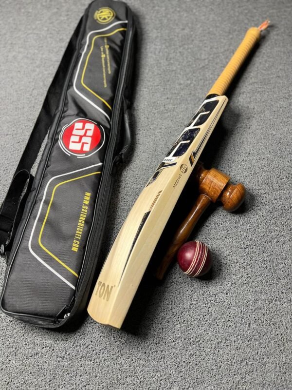 SS Pro Edition Grade 1 Cricket Bat - Image 4